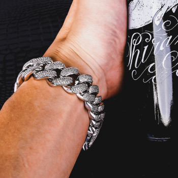 Iced Out 18mm Diamond Cuban Link Bracelet in White Gold